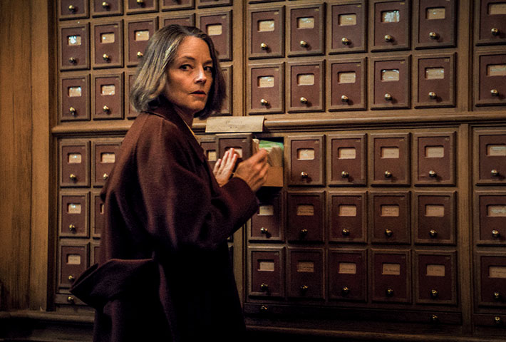 Jodie Foster Shows Off Her French Cred in ‘A Private Life’